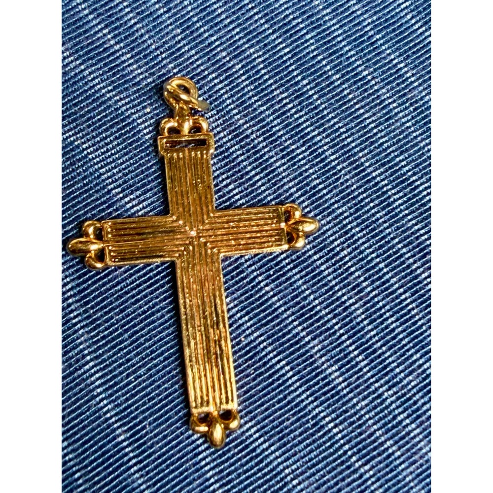 Vintage Pope John Paul II Ribbed Cross Pendant Gold Tone Religious Prayer